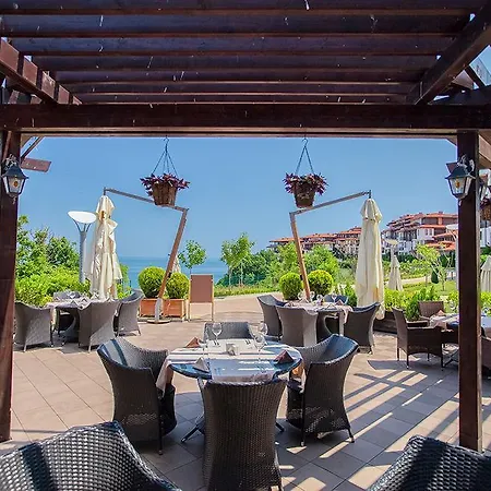 Saint Thomas Village Üdülőközpont 5*
